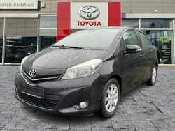 Black mica / ink Gebraucht 2012 Toyota Yaris Life Kleinwagen | 4.000 € (Guter Preis)