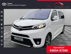 Weiß Gebraucht 2024 Toyota Proace Verso Team Kombi | 39.990 € (Guter Preis)