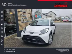Weiß Neu 2025 Toyota Aygo Play Kleinwagen | 19.590 €