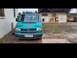 Grün Gebraucht 2001 VW T4 Van | 2.250 €