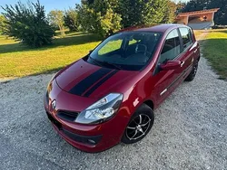 Rot Gebraucht 2009 Renault Clio II Rip Curl Kleinwagen | 2.450 € (Fairer Preis)