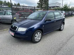 Blau Gebraucht 2002 Skoda Fabia Special Limousine | 1.450 € (Fairer Preis)