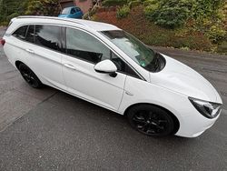 Weiß Gebraucht 2020 Opel Astra Elegance Kombi | 12.800 € (Guter Preis)