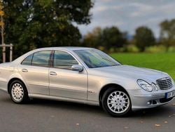 Silber Gebraucht 2006 Mercedes E200 Limousine | 6.499 € (Fairer Preis)