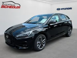 Schwarz Neu 2024 Hyundai i30 Advantage Limousine | 27.500 € (Teuer)