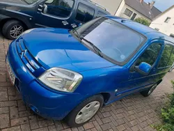 Blau Gebraucht 2005 Citroën Berlingo Van / Kleinbus | 3.900 €