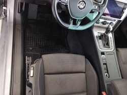 Silber Gebraucht 2018 VW Passat Kombi | 17.900 € (Fairer Preis)