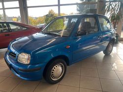 Blau Gebraucht 2000 Nissan Micra Kleinwagen | 1.990 € (Teuer)