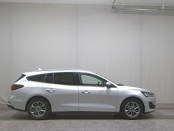 Silber Gebraucht 2023 Ford Focus Titanium Kombi | 13.980 € (Guter Preis)