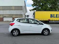 Weiß Gebraucht 2011 Kia Venga Attract Kleinwagen | 3.150 € (Guter Preis)