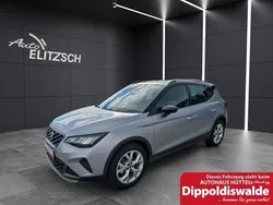 "urban" silber Gebraucht 2023 Seat Arona FR SUV | 25.960 € (Fairer Preis)