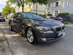 Braun Gebraucht 2010 BMW 520 Sport Line Limousine | 9.000 € (Fairer Preis)