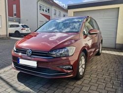 Rot Gebraucht 2018 VW Golf Sportsvan Comfortline Van / Kleinbus | 13.000 € (Fairer Preis)