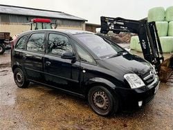 Schwarz Gebraucht 2004 Opel Meriva Van / Kleinbus | 950 € (Superpreis)