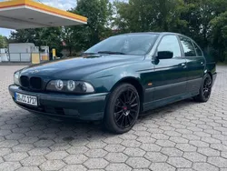 Grün Gebraucht 1997 BMW 520 Limousine | 3.000 € (Guter Preis)