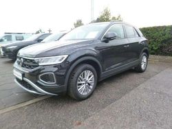 Deep black Gebraucht 2024 VW T-Roc Life SUV | 24.200 € (Fairer Preis)