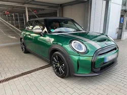 Grün Gebraucht 2022 Mini Cooper SE Kleinwagen | 20.900 € (Teuer)