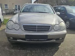 Grau Gebraucht 2003 Mercedes C220 Kombi | 2.700 € (Fairer Preis)