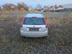 Silber Gebraucht 2004 Ford Fiesta Kleinwagen | 1.600 € (Etwas zu teuer)