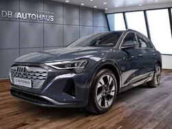 Blau Gebraucht 2023 Audi Q8 e-tron Advanced SUV | 57.680 € (Guter Preis)