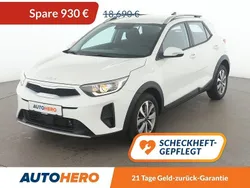 Weiß Gebraucht 2023 Kia Stonic Vision SUV | 17.620 € (Guter Preis)