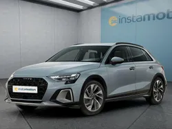 Grau Neu 2025 Audi A3 Limousine | 37.749 € (Fairer Preis)