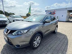 Grau Gebraucht 2014 Nissan Qashqai 360º SUV | 10.700 € (Fairer Preis)