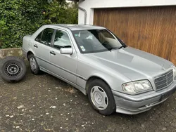 Silber Gebraucht 1999 Mercedes C180 Classic Limousine | 6.000 € (Teuer)