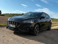 Schwarz Gebraucht 2020 Ford Focus ST-Line Kombi | 15.000 € (Fairer Preis)