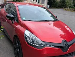 Rot Gebraucht 2016 Renault Clio IV LIMITED Kleinwagen | 7.000 € (Fairer Preis)