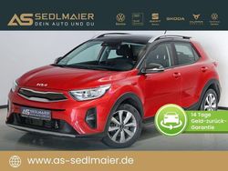 Signalrot met. Gebraucht 2023 Kia Stonic Vision SUV | 16.990 € (Guter Preis)