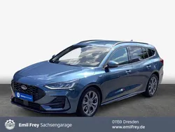 Blau Gebraucht 2023 Ford Focus ST-Line X Kombi | 20.940 € (Guter Preis)