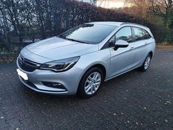 Grau Gebraucht 2017 Opel Astra Kombi | 5.350 € (Guter Preis)