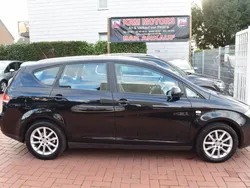 Schwarz Gebraucht 2011 Seat Altea XL Van / Kleinbus | 6.490 € (Fairer Preis)