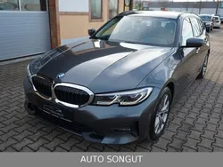Grau Gebraucht 2021 BMW 320 Sport Line Limousine | 21.999 € (Guter Preis)