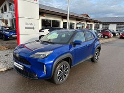 Blau Neu 2025 Toyota Yaris Cross SUV | 27.990 € (Fairer Preis)