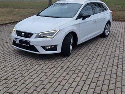 Weiß Gebraucht 2015 Seat Leon ST FR Kombi | 9.100 € (Guter Preis)