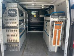 Weiß Gebraucht 2016 Ford Transit Custom Van / Kleinbus | 8.950 €