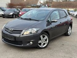 Grau Gebraucht 2010 Toyota Auris Club Limousine | 4.350 € (Fairer Preis)