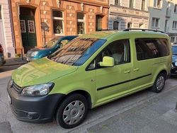 Grün Gebraucht 2011 VW Caddy Maxi Van / Kleinbus | 5.900 € (Etwas zu teuer)