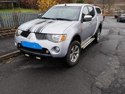 Silber Gebraucht 2006 Mitsubishi L200 Abholung | 9.800 € (Etwas zu teuer)