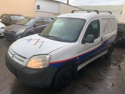 Weiß Gebraucht 2007 Citroën Berlingo Van / Kleinbus | 1.100 €