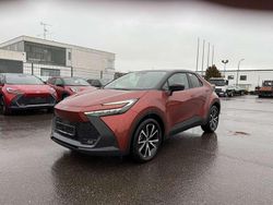 Oxide bronze Neu 2025 Toyota C-HR SUV | 42.590 €