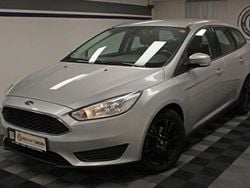 Silber Gebraucht 2016 Ford Focus S Kombi | 8.790 € (Guter Preis)