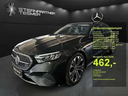 Grau Gebraucht 2023 Mercedes E220 Avantgarde Limousine | 42.845 € (Superpreis)