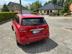 Rot Gebraucht 2015 Mercedes B180 Van / Kleinbus | 12.500 € (Guter Preis)