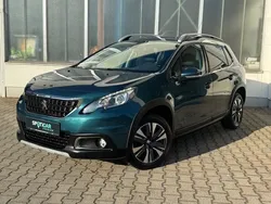 Grün Gebraucht 2016 Peugeot 2008 Allure SUV | 8.890 € (Fairer Preis)