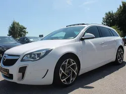 Weiß Gebraucht 2016 Opel Insignia OPC Limousine | 17.990 € (Etwas zu teuer)