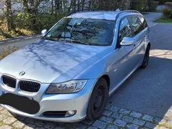 Blau Gebraucht 2010 BMW 318 Kombi | 7.500 € (Fairer Preis)