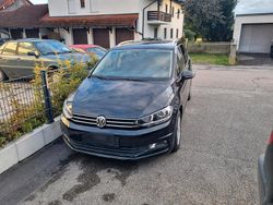 Schwarz Gebraucht 2017 VW Touran Sound Van / Kleinbus | 18.500 € (Fairer Preis)